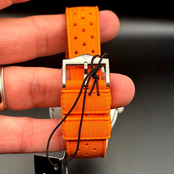 Zodiac Super Sea Wolf ZO9591 Men’s Automatic COSC Diver Watch NIBWT - Picture 16 of 17